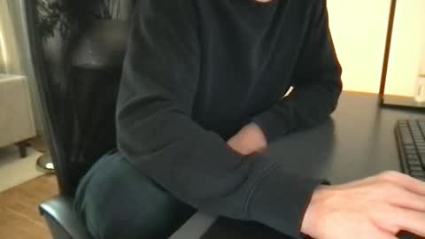 doctor_luv_69 online show from April 16, 10:05 am