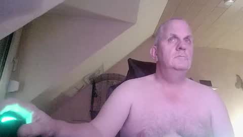 doggy2629 online show from November 29, 8:01 pm