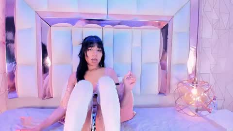    online show from April 14, 9:43 pm