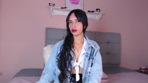 Snapshot of dolce_horny chatting on October 29, 1:46 pm Dolce online show from October 29, 1:46 pm