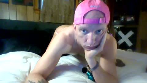 Snapshot of doll1028064212 chatting on March 2, 10:49 pm doll1028064212 online show from March 2, 10:49 pm