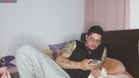 Snapshot of doll_and_sex chatting on January 15, 2:27 am Auro and Santiago online show from January 15, 2:27 am