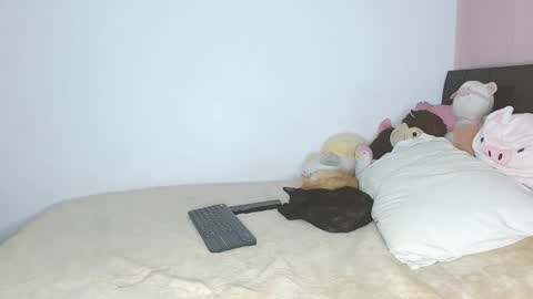 Snapshot of doll_and_sex chatting on January 29, 4:05 am Auro and Santiago online show from January 29, 4:05 am