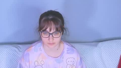 Tessa online show from March 21, 6:11 pm