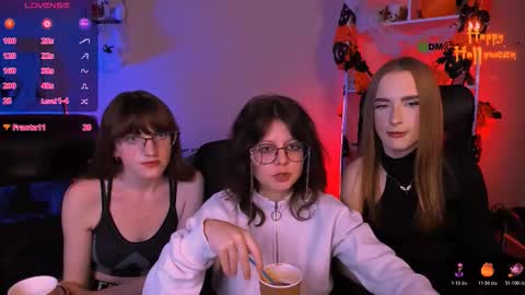 doll_vey online show from November 2, 8:00 pm