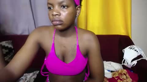 Bella online show from December 4, 3:54 pm