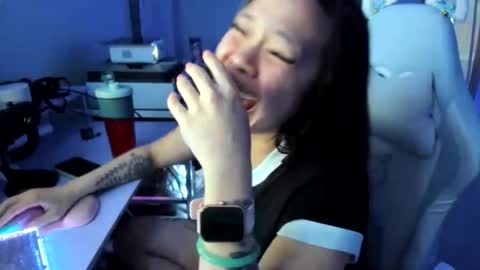 DOLLLFACE online show from April 9, 4:34 am