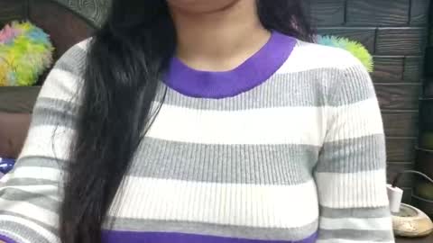 Snapshot of dollmeenu chatting on November 22, 8:57 am dollmeenu online show from November 22, 8:57 am