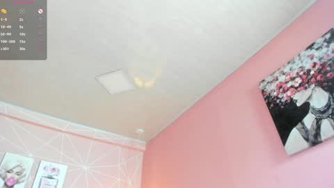 Snapshot of dolly_zoe chatting on December 23, 8:11 am Call me Zoe online show from December 23, 8:11 am
