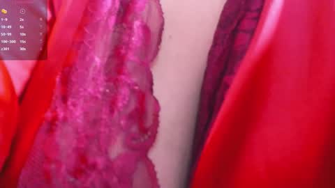 Snapshot of dolly_zoe chatting on November 12, 10:20 pm Call me Zoe online show from November 12, 10:20 pm