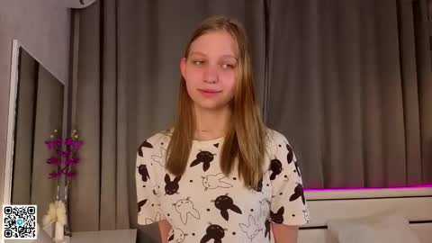 Emilia online show from September 9, 6:18 pm