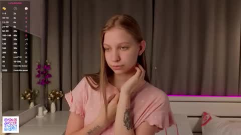 Emilia online show from October 7, 6:38 pm