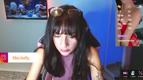 dollykelly_ online show from April 24, 12:57 am