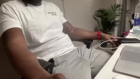 Dolo online show from November 25, 8:09 pm