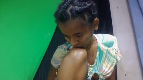 Snapshot of doloresslu chatting on March 2, 5:08 am doloresslu online show from March 2, 5:08 am