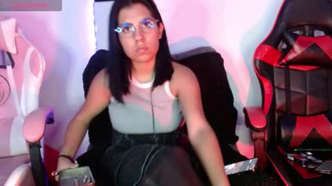 Snapshot of domina_lia chatting on December 23, 4:22 am Domina Lia online show from December 23, 4:22 am