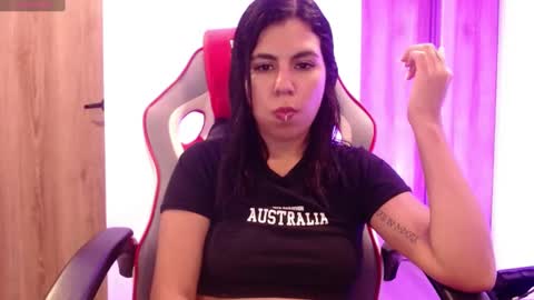 Snapshot of domina_lia chatting on March 4, 2:27 am Domina Lia online show from March 4, 2:27 am