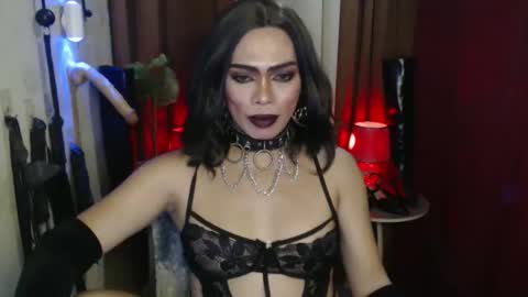 diana online show from April 18, 7:07 pm