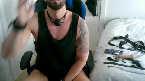 DominatedTitan online show from November 29, 10:29 am