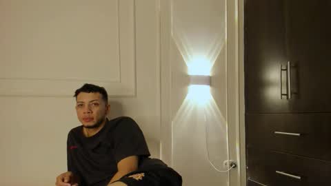 Dominic online show from March 5, 1:56 am