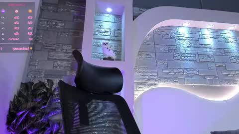 Snapshot of dominic_de_luca chatting on November 21, 4:00 am dominic de luca online show from November 21, 4:00 am