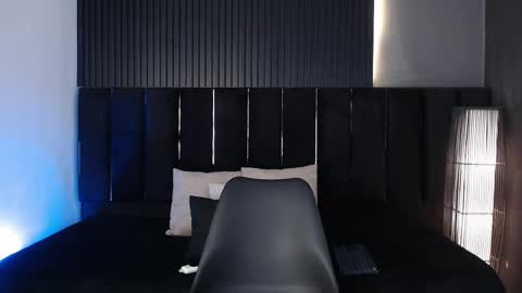 Dominic online show from January 12, 12:38 am