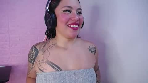 Snapshot of dominic_queen1126 chatting on September 18, 2:08 pm online show from September 18, 2:08 pm