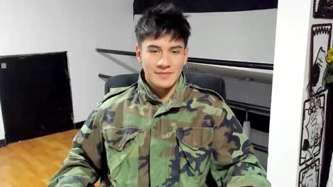 Snapshot of dominic_radccliffe chatting on December 17, 6:19 am Your real love online show from December 17, 6:19 am