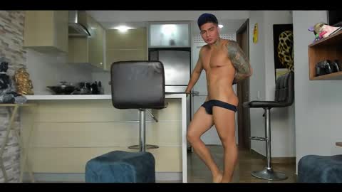 Snapshot of dominiofit chatting on February 12, 7:13 pm Only fans Ronnie col---InstaRonniecolleman online show from February 12, 7:13 pm