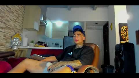 Snapshot of dominiofit chatting on October 20, 2:23 am Only fans Ronnie col---InstaRonniecolleman online show from October 20, 2:23 am