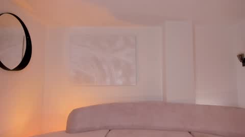Dominique online show from December 24, 9:33 pm