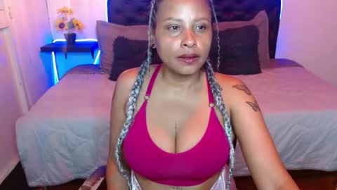  D O M I N K  online show from November 3, 8:26 am