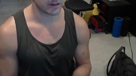 Snapshot of domjfriesen1541 chatting on October 28, 2:31 pm domjfriesen1541 online show from October 28, 2:31 pm