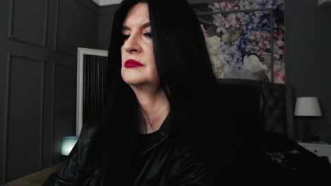 Snapshot of dommelisa chatting on October 20, 7:47 pm Dom Melisa online show from October 20, 7:47 pm