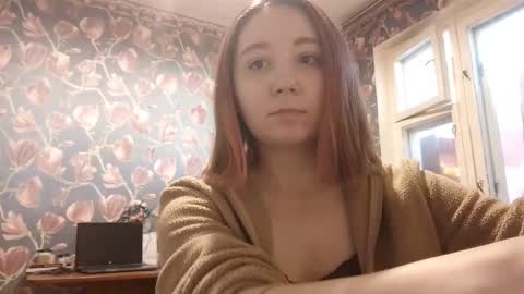 Eliz online show from November 14, 11:20 am