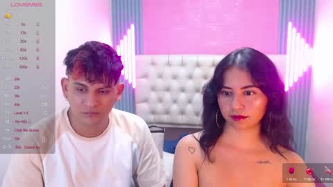 Snapshot of dona_and_carl2 chatting on December 4, 5:32 pm DONA Y CARL online show from December 4, 5:32 pm