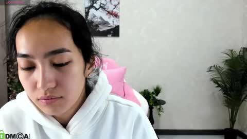 Aura online show from October 6, 3:26 am