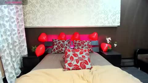 Snapshot of donnaaa_evans chatting on February 17, 3:04 am Donna On GMT2 Mon-Fri 3-9 AM online show from February 17, 3:04 am