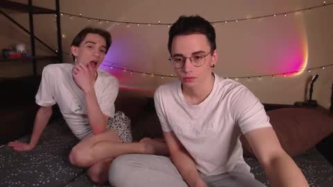 EliotKenny online show from March 12, 4:46 pm