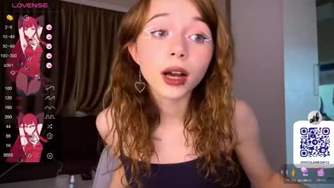 Snapshot of dontoke_ chatting on November 12, 2:28 pm Nicole online show from November 12, 2:28 pm