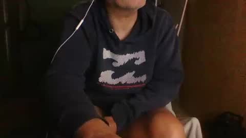 Snapshot of dontwalkonthegrass2 chatting on December 16, 12:21 pm frenchfirefighter online show from December 16, 12:21 pm