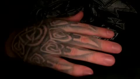 donvane online show from December 6, 11:57 pm
