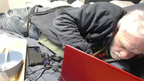 cummingdoouug online show from November 28, 5:37 pm