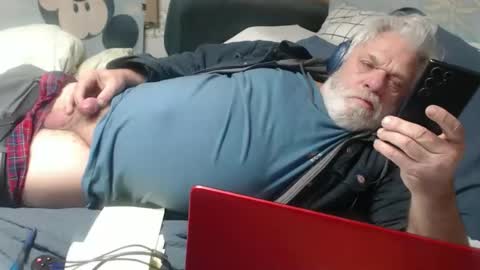 cummingdoouug online show from January 11, 2:11 pm