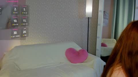 Snapshot of dora_exomi chatting on November 18, 1:00 am Dora EXOMI online show from November 18, 1:00 am