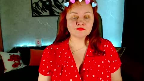 Snapshot of doraross chatting on February 13, 11:17 am Dora online show from February 13, 11:17 am