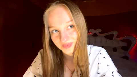 Anika online show from April 13, 11:10 pm