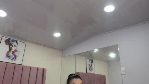 Anny online show from April 18, 12:09 pm