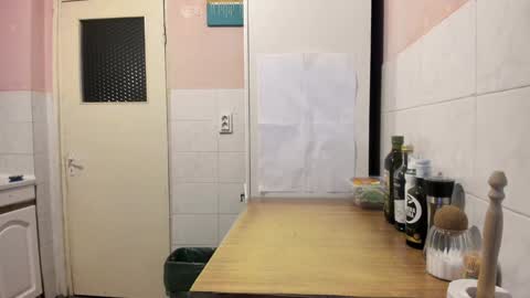 menu  below online show from December 24, 9:33 pm