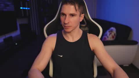 Dorian Reyes online show from March 15, 12:38 am